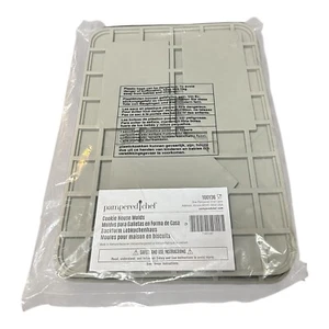 Pampered Chef Silicone Cookie House Molds 100136 Set Of 2 Gingerbread New - Picture 1 of 2