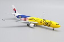 JC Wings Airbus A330-300 Malaysia "Harimau Malaya" 9M-MTG 1:400 Modellflugzeug