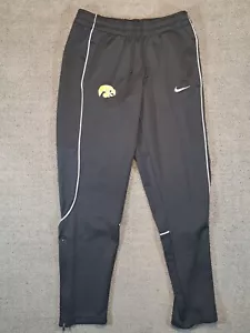 Nike Dri Fit Iowa Hawkeye Herren Gr. M Schwarz Kordelzug Jogginghose Tapered Leg NCAA - Bild 1 von 12