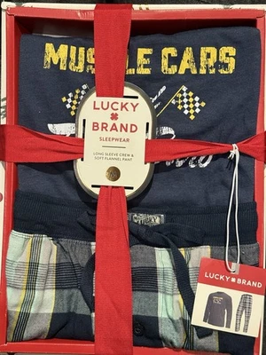 Conjunto de pantalones de manga larga Lucky Brand para hombre ropa de dormir mediana autos musculosos y barras de buceo Foto 1 de 4