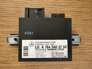 07-09 MERCEDES W211 E350 TPMS Tire Pressure Control Module 1645403762 OEM - Picture 1 of 9