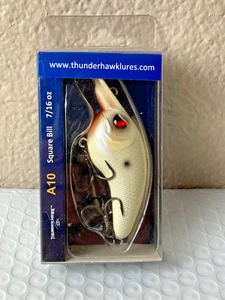 Thunderhawk A10 Square Bill Crankbait 3-1/2" 7/16oz.  (Knochen) Tauchgänge 3-5' - Bild 1 von 4
