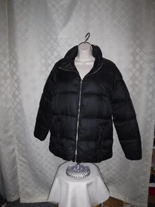 Women's lined Puffer Jacket size,XL, Old Navy color Black ,Full Zip 2 pockets N - Picture 1 of 10