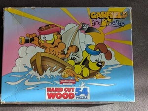 Garfield and Friends hand cut wood jigsaw puzzle 54 pieces  Waddingtons 1092 - Picture 1 of 4