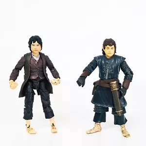 FRODO BAGGINS Lord Of The Rings LOTR 4.5" Action Figure Lot of 2 - Picture 1 of 12