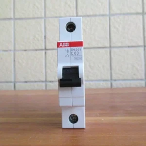 1PC New SH201-C63 Miniature Circuit Breaker Switch 63A 1P - Picture 1 of 1