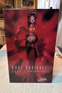 Barbie 1996 Ruby Radiance Muñeca Edición Coleccionista Bob Mackie Nueva - Imagen 1 de 5