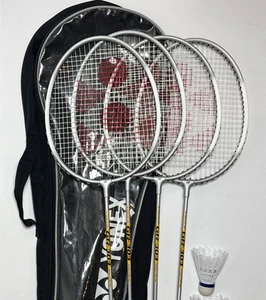 Set di 4 - Racchette da badminton Yonex GR-303 con asta in acciaio e custodia usate in ottime condizioni - Foto 1 di 6