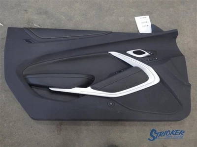 雪佛兰科迈罗 SS Conv 2023 前左门内部装饰面板黑色 945 — 第 1/4 张图片