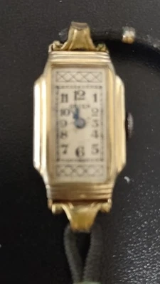 Vintage Gruen 14K Gold Filled 15 Jewels Woman's Wrist Watch Not Working - Image 1 of 4