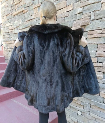 MINT CLEANED RANCH MINK SWING FUR COAT SHINY FULL WHOLE PELTS WOMEN'S SZ M - Image 1 of 4
