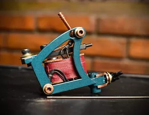 Handgefertigte Tattoo Maschine Shader Mag 5-25, läuft 105-110 Hz @ 4,5 V entladen - Bild 1 von 5