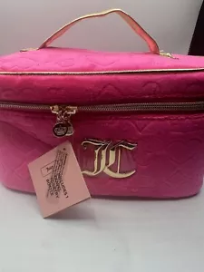 NUEVO CON ETIQUETAS {Juicy Couture} Luxe Travel Essential: Estuche de tren de terciopelo rosa intenso Nuevo con etiquetas - Imagen 1 de 4