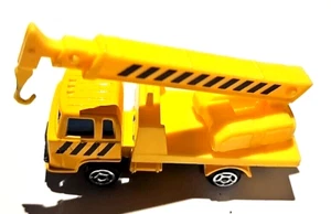Unbranded Yellow Construction Crane loose diecast Got where it needed to be - Picture 1 of 5