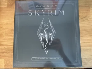 The Elder Scrolls V: Skyrim Ultimate Edition Gold/Silver Vinyl Box Set *Sealed* - Picture 1 of 3