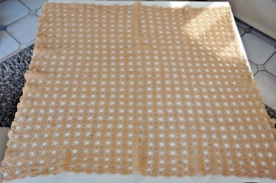 ANCIEN CARRE DE TABLE CROCHETE OU GRAND NAPPERON - NAPPE 1m / 1m - Photo 1/4