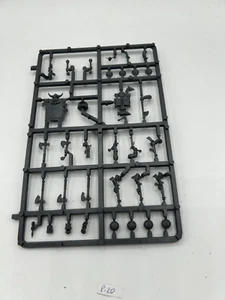 Clan warriors Command group sprue bitzs Dwarfs WARHAMMER TOW - Picture 1 of 1