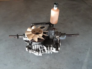 OEM John Deere LX188 LX178 LX176 TRANSMISSION TRANSAXLE AM127681 - Picture 1 of 10