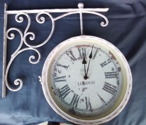 Wanduhr Bahnhoffuhr Gartenuhr Ausleger 49cm UHR Antik Stil Vintage Weiss - Bild 1 von 5
