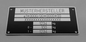 Typenschild Anhänger beschriftet für 1 Achse, EU Format, Fz-Kl. O1/O2 - Var. 11 - Bild 1 von 1