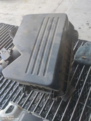 CAJA LIMPIADOR DE AIRE TOYOTA VENZA 2009-2016 Foto 1 de 4