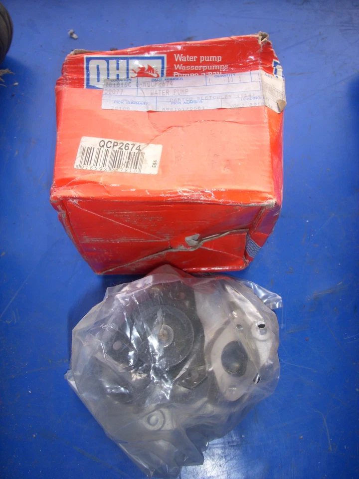 Volkswagen Transporter (1985-1992) *NUEVO* Bomba de agua QH QCP2674 Foto 1 de 1