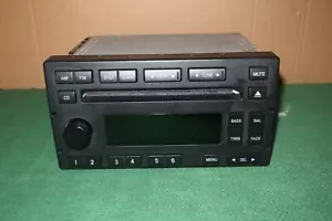 Ford Crown Victoria OEM AM FM Radio Lettore CD 6W7T-18C869-AA - Foto 1 di 24