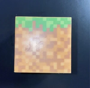 Minecraft Grass Dirt Block Overworld Series 2 2014 pre-owned mojave good conditi - Picture 1 of 4