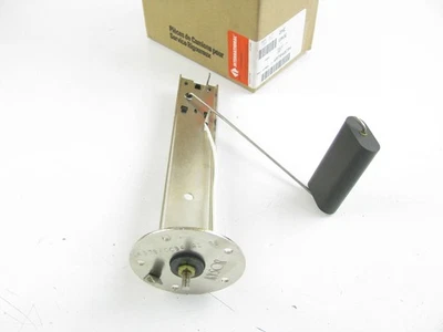 NEW - OEM International 497840C94 Fuel Tank Sending Unit - Image 1 of 3