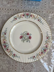 Lenox Cinderella Gold Trim 10 7/8" Dinner Plate - Picture 1 of 2
