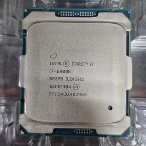 Intel Core i7-6900k SR2PB : LGA2011-3 3.20GHz  3.7Ghz/Turbo 8C/16HT 20MB/L3 - Picture 1 of 2