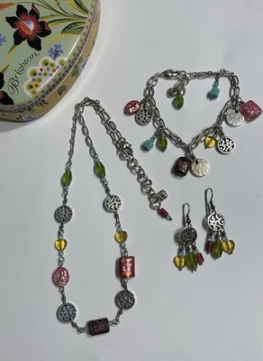Impresionante juego de 3 piezas de vidrio multicolor Brighton Barbedos ~ collar/pulsera/pendientes Foto 1 de 4
