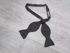 Cravatta con fiocco nera regolabile retrò primi vintage di Akco - Foto 1 di 7