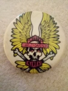 Harley Davidson Motor Cycles Pinback - Picture 1 of 3
