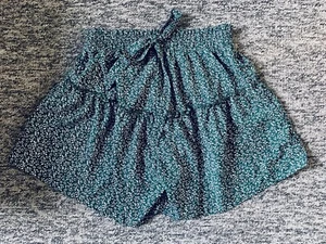 Emery Rose Green Floral Shorts Size 12 Summer  - Picture 1 of 7