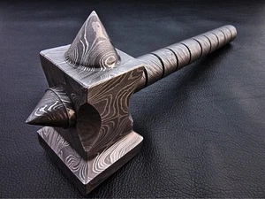 MASSGESCHNEIDERTER HANDGEFERTIGTER DAMASTSTAHLHAMMER.(650). - Bild 1 von 6