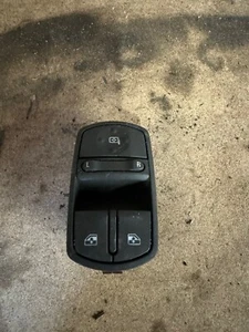 VAUXHALL CORSA D FRONT WINDOW SWITCH DRIVERS SIDE OFFSIDE 13258521 AA 2006-2014 - Picture 1 of 3