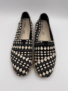 Toms Alpargata Womens Loafers Shoes Sz 9.5 Classic Black & White Slip On - Picture 1 of 11