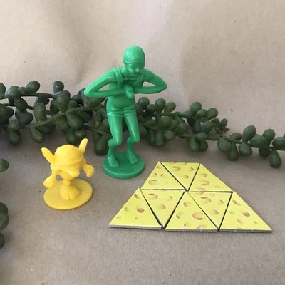 Piezas de repuesto para juego de mesa con trampa para ratones ~ Buzo verde / Ratón amarillo / 8x queso Foto 1 de 3