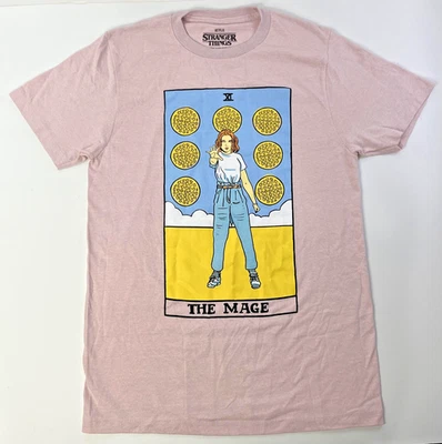 Camisa Stranger Things Para Hombre Pequeña Rosa The Mage Eleven Tarot Gráfico Netflix Foto 1 de 4