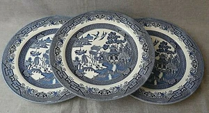 3 Dinner Plates Churchhill Blue Willow England China 10-1/4" Diameter - Picture 1 of 4