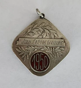 Medalla Club Jockey Argentina Esmaltada Carreras de Caballos Año 1950 Talla 1" Muy Bonita - Imagen 1 de 2