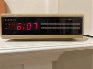 Vintage Sony Dream Machine AM/FM Alarm Clock Radio Tan ICF-C2W  Tested & Working - Picture 1 of 6