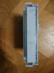 Schneider Electric TSXDMZ28DT TSX MICRO 16I24VDC+12Q 0,5A TBLK (B297) - Imagen 1 de 4