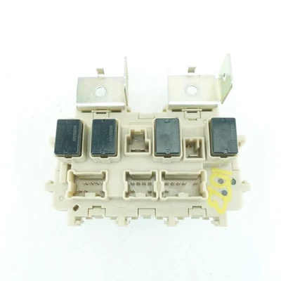 Nissan Titan 2016 2017 2018 2019 tablero caja de conexiones de fusibles Foto 1 de 4