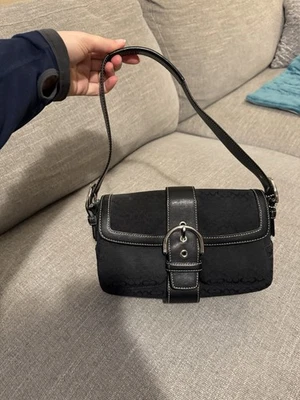 Coach 1444 PEQUEÑO Vintage Negro Soho Solapa Y2K Firma C Lona Hombro/Tote Foto 1 de 4