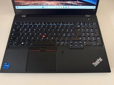 Lenovo ThinkPad P15s Gen2  i7 32GB 1TB Nvme NVIDIA T500 Batteria NUOVA + Docking - Immagine 1 di 4