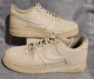 Nike Air Force 1 Herren Turnschuhe Schuhe weiß Krokodil 718152-103 Größe 10 EUC - Bild 1 von 17