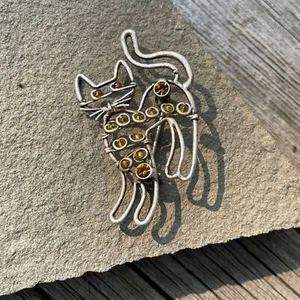 Pin vintage de 2" de alambre de plata gato con bigotes ámbar 2 joyas 14 cuentas amarillas - Imagen 1 de 3
