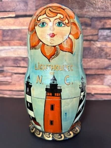 Lighthouses of North Carolina Nesting Doll Look 9.25” W/7 Ornaments Inside RARE - Bild 1 von 6